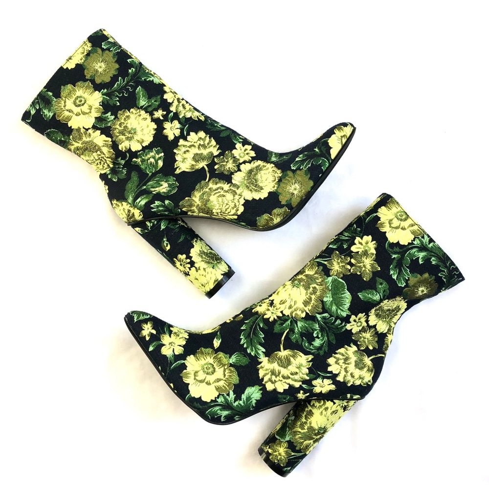 Cape Robbin Floral Tapestry High Heeled Booties Women's Size 8 Pointed Toe